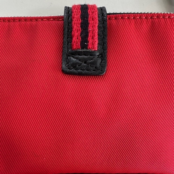 Michael Kors Red Nylon Twistlock / Zip Wristlet Crossbody Bag Small - Picture 8 of 11